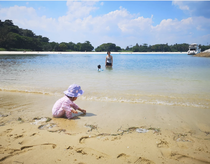 Singapore beach Lazarus Island 