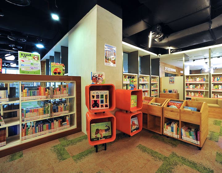 best public library singapore sembawang library