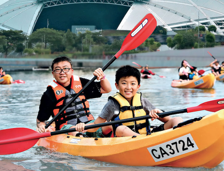 kayaking in singapore with kids