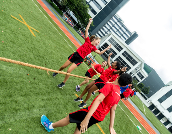 international schools singapore - Overseas Family School students