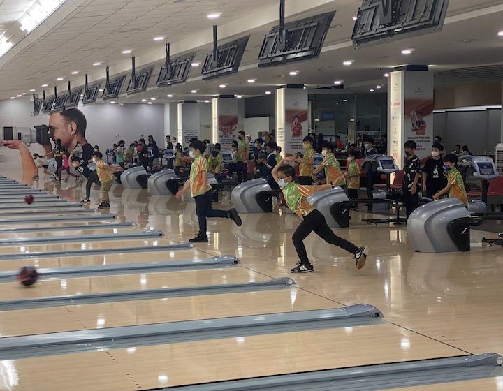 bowling in Singapore Singapore bowling