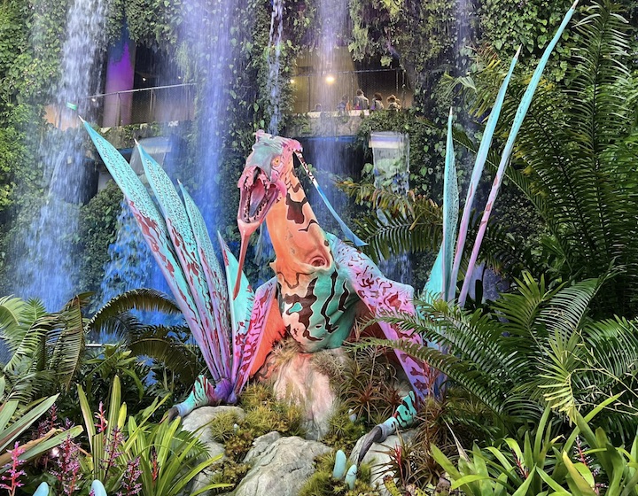 avatar gardens by the bay cloud forest