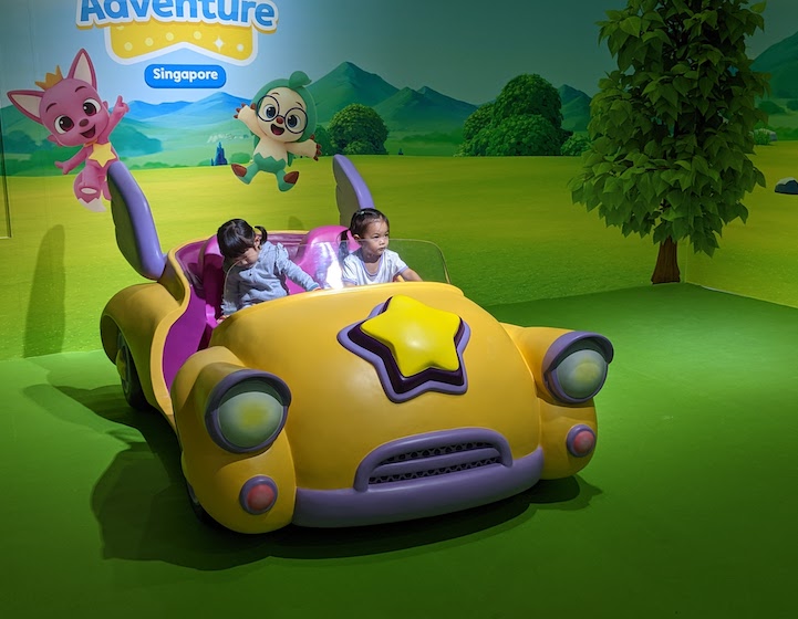 Pinkfong World Adventure playground
