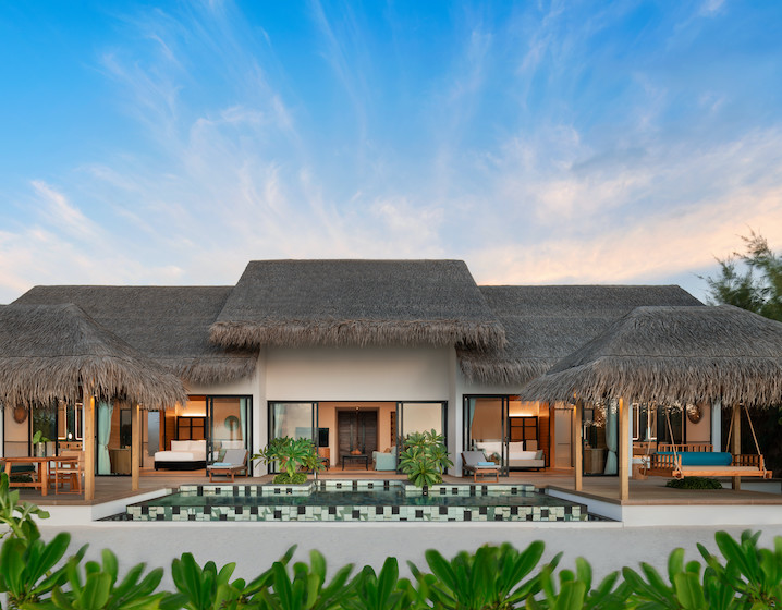 sassy mama reviews Hilton Maldives Amingiri Resort & Spa