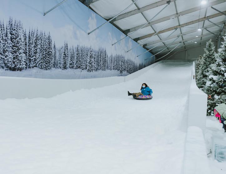 where to see snow in singapore