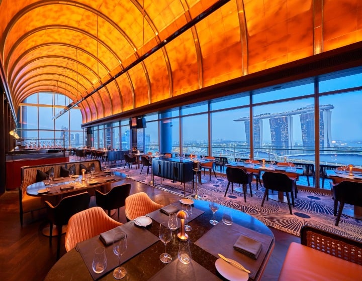 rooftop bar Singapore: VUE