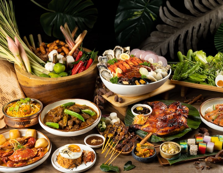 ramadan buffet window on the park holiday inn singapore orchard city centre