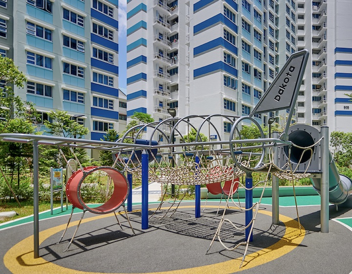 dakota breeze playground aeroplane