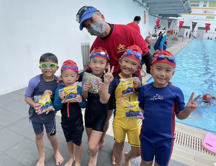 swimming lessons singapore swim masters instructor and students