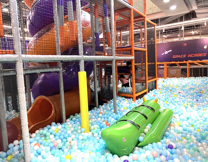 kiztopia marina square  is a fun kids activity in singapore