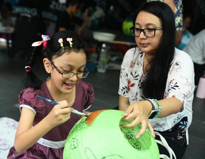 mid-autumn festival events singapore 2024 - chinatown festivals lantern painting