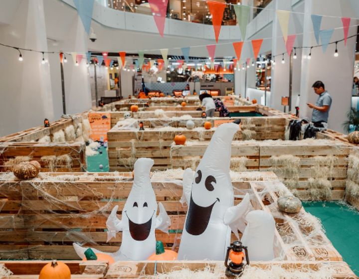 Kid-friendly Halloween events in Singapore - Anchorpoint Pumpkin Treat with Pumpkin maze