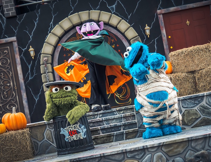 Universal Studios Singapore's Trick or Thrills: Character Meet & Greets