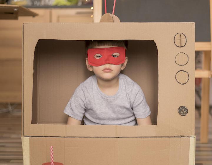 DIY cardboard craft kids - TV