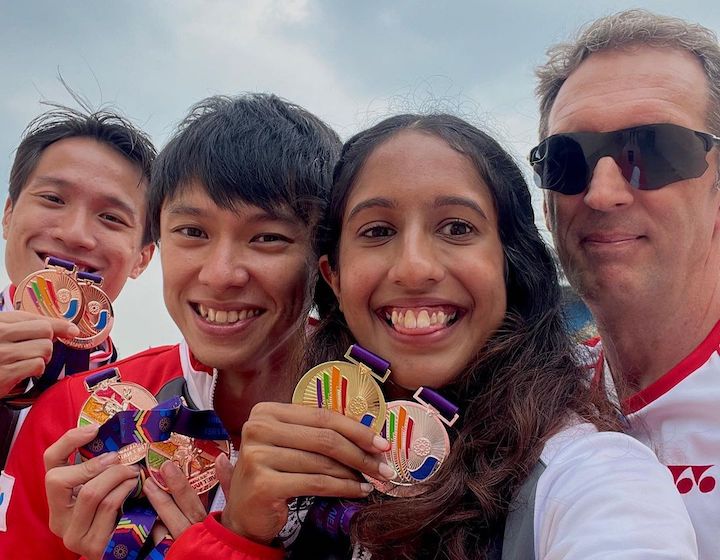 Shanti Pereira with boyfriend, coach and team with gold and silver medals from 2023 SEA Games