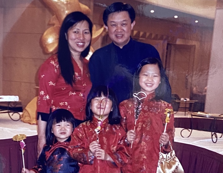foreigner own country - Cherilyn and family in Tianjin, China