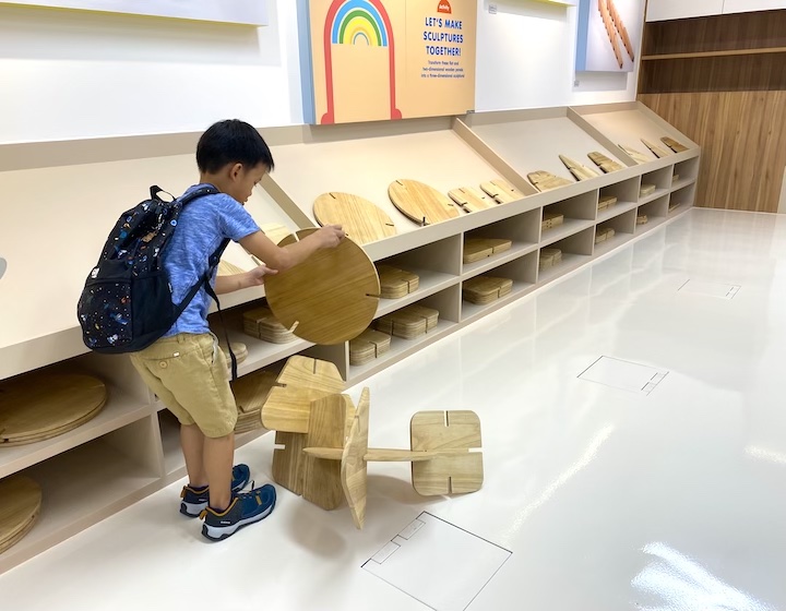 keppel art centre national gallery singapore - makers studio wooden sculptures