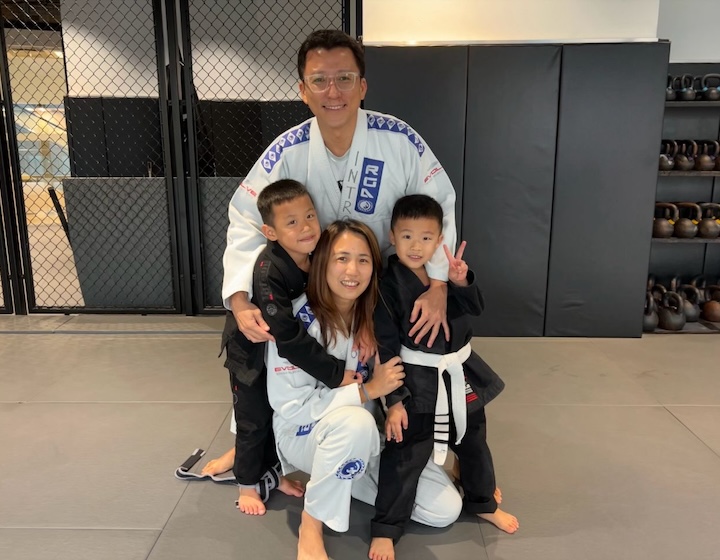 Evolve MMA - mum Tze Wei with Sons
