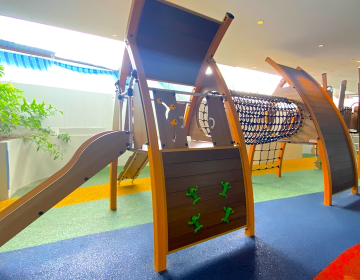 sengkang grand mall - sheltered playground