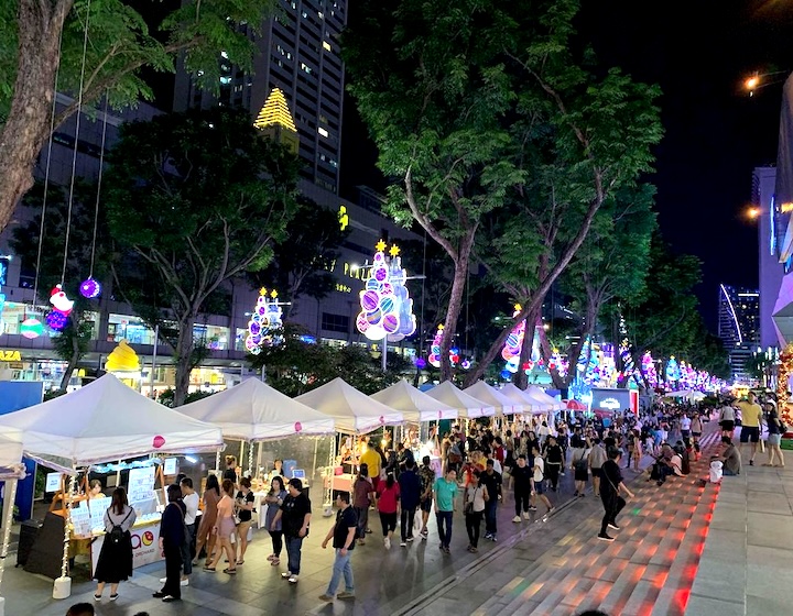 flea market singapore night at orchard