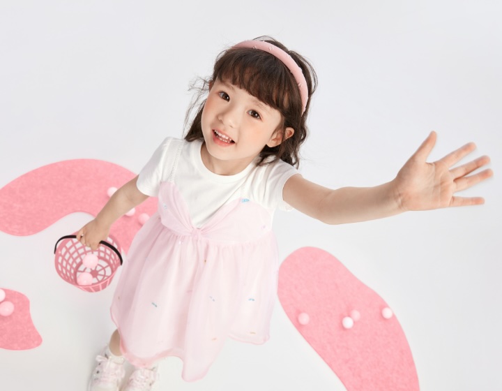balabala girl in a dress