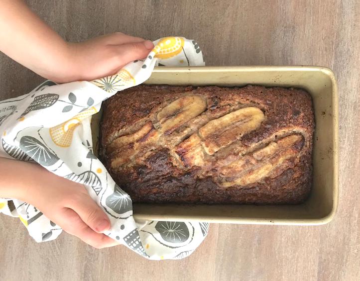 things to do make this recipe of sugar free banana bread with your kids