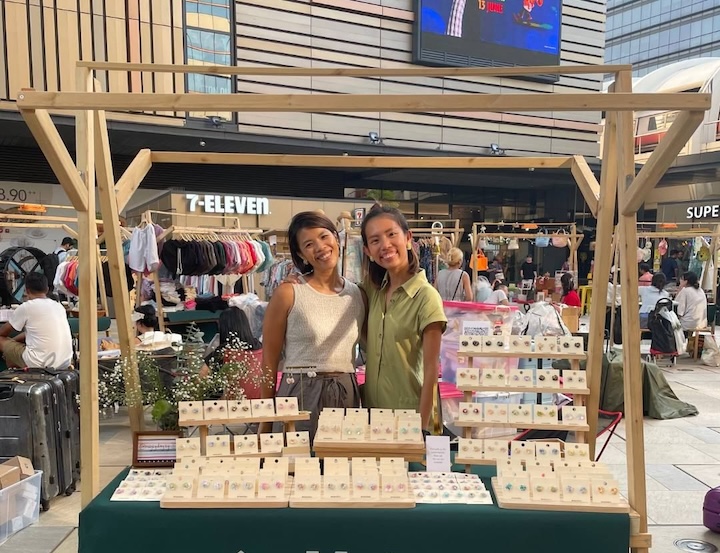 flea market singapore - makers market plq plaza