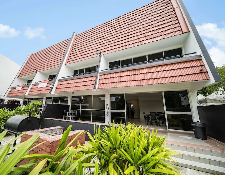 chalet singapore - tee side chalet @ pasir ris