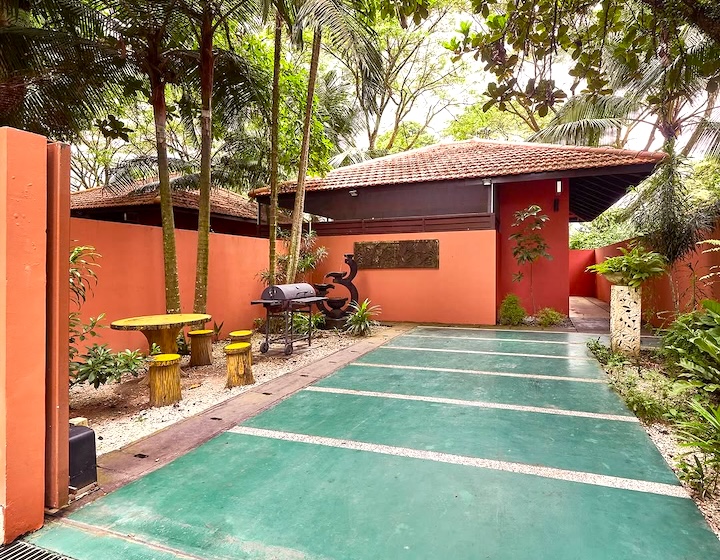 chalet singapore - kranji sanctuary resort - villa exterior