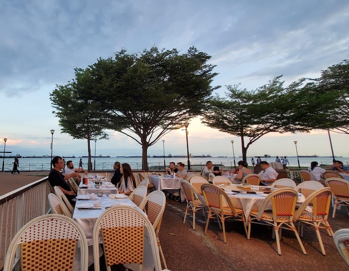 east coast park singapore - food - long beach seafood restaurant