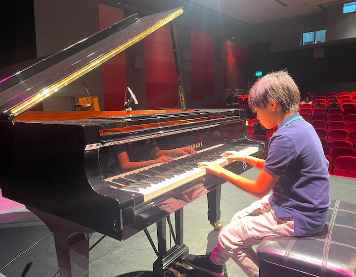 piano lesson singapore - play by ear music school