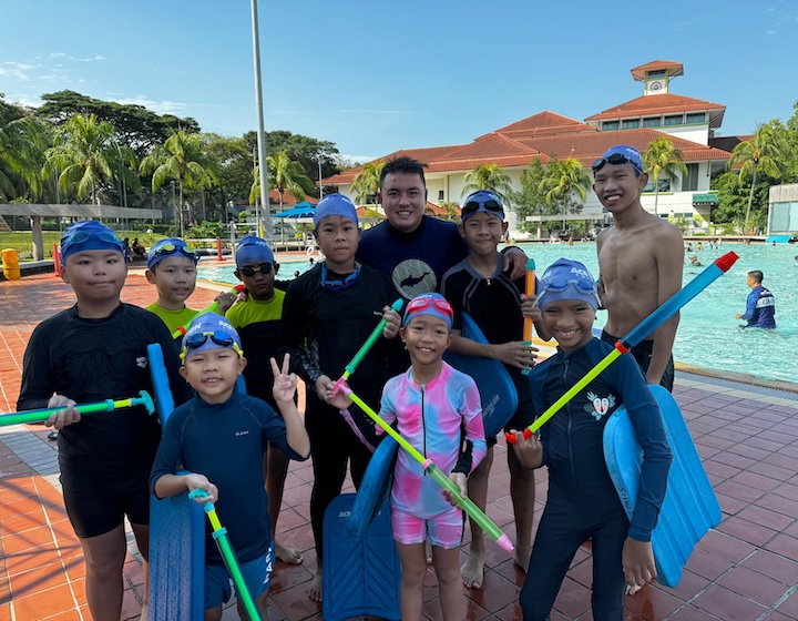 swimming lessons in singapore swim class for kids - ace dolphin swim school