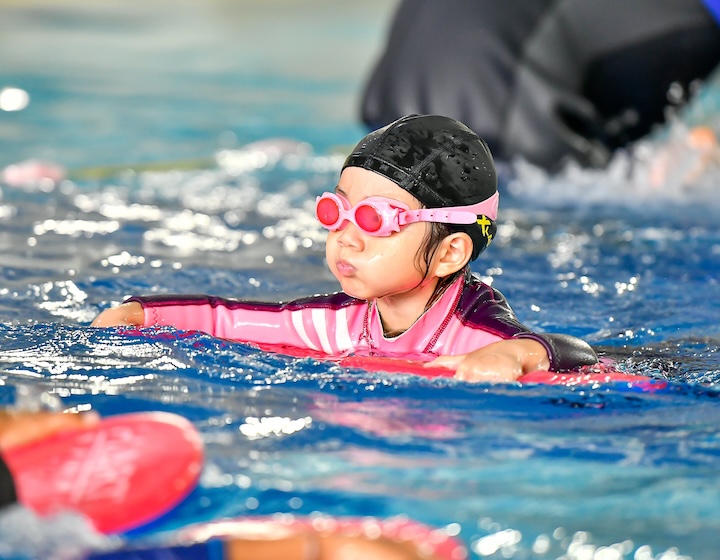 swimming lessons in singapore swim class for kids - sports schooling
