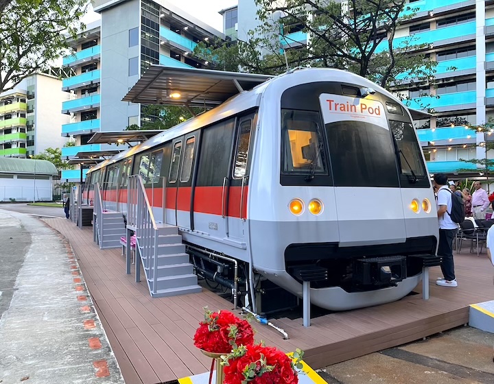 tiny pod - train pod - train hotel - one-north - train exterior