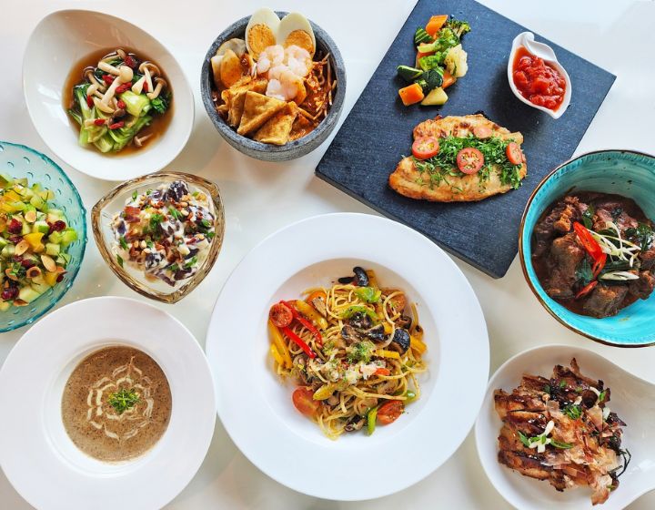 1 for 1 buffet deal singapore - mercure singapore bugis