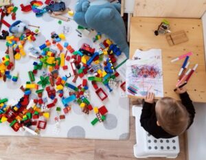parents overcompensate for guilt - giving kids toys