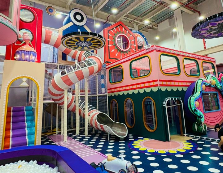 best indoor playgrounds in Singapore - happywiz playground imall marine parade