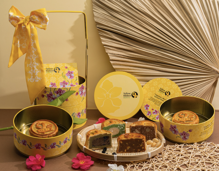 mooncake - mooncake singapore - mooncake festival - mid-autumn festival - traditional mooncake - snowskin moooncake - durian mooncake - halal mooncake - yellow ribbon bakery