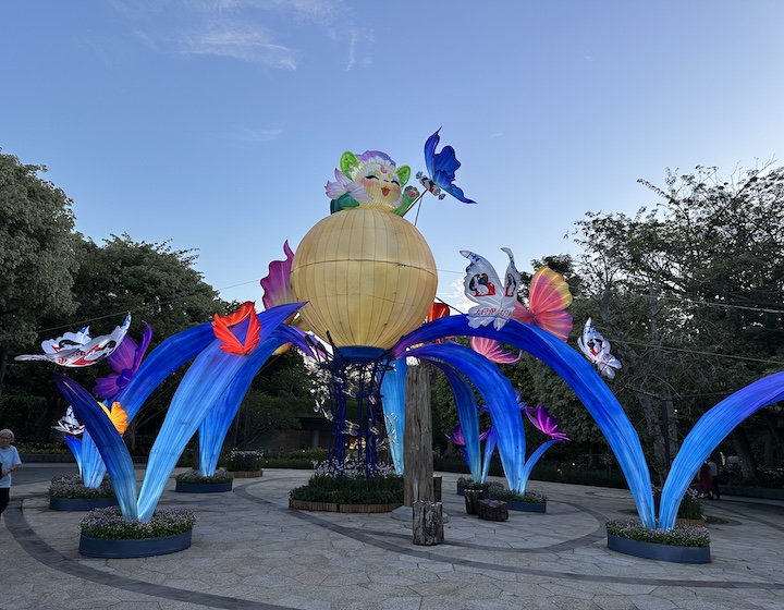 Mid-Autumn Light Up at Gardens by the Bay lantern photos