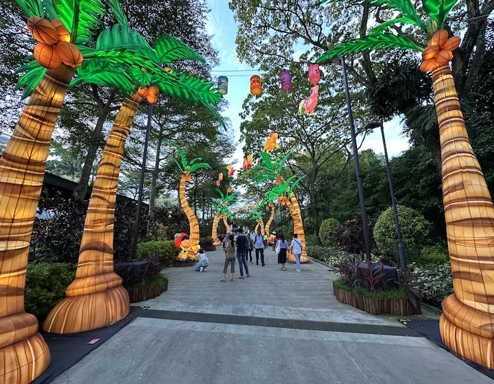 Mid-Autumn Light Up at Gardens by the Bay lantern photos