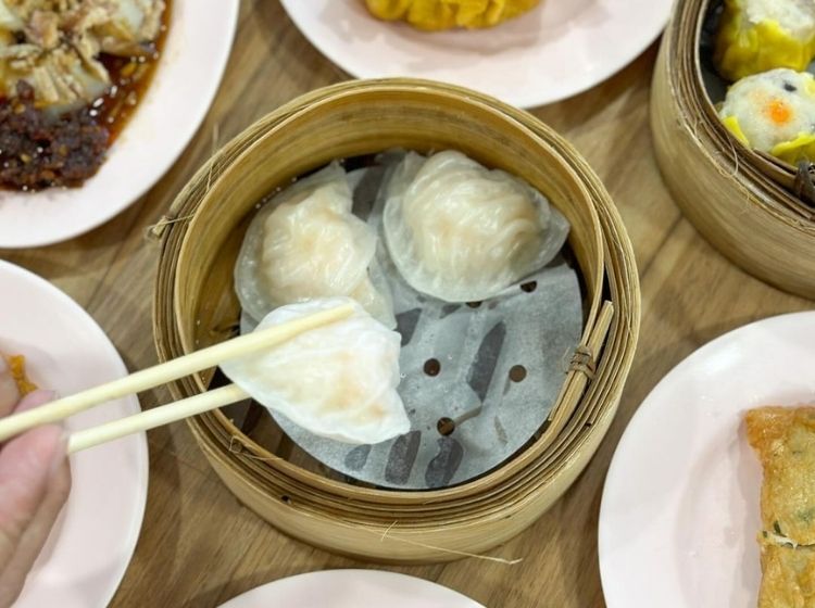 supper spots in singapore - 24-hour dim sum - dim sum express