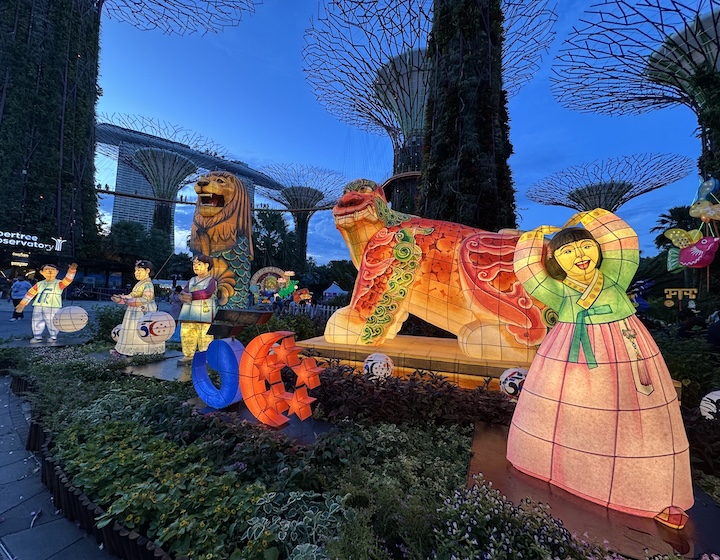 mid-autumn festival events in singapore - gardens by the bay lanterns