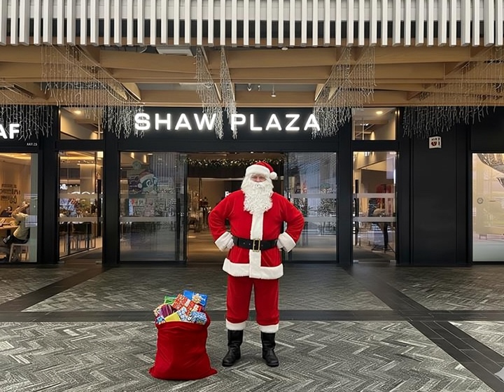 where to meet santa in singapore