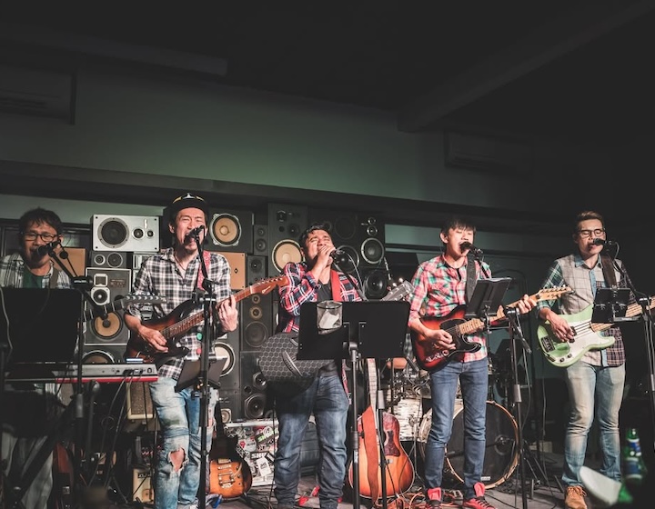 live band singapore - live music bar singapore - the blackbird