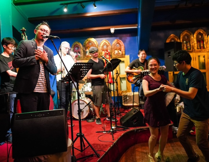 live band singapore - live music bar singapore - blu jaz, bali lane