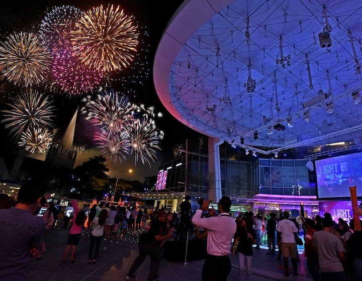 new year's dinner singapore - countdown party singapore - capitol singapore