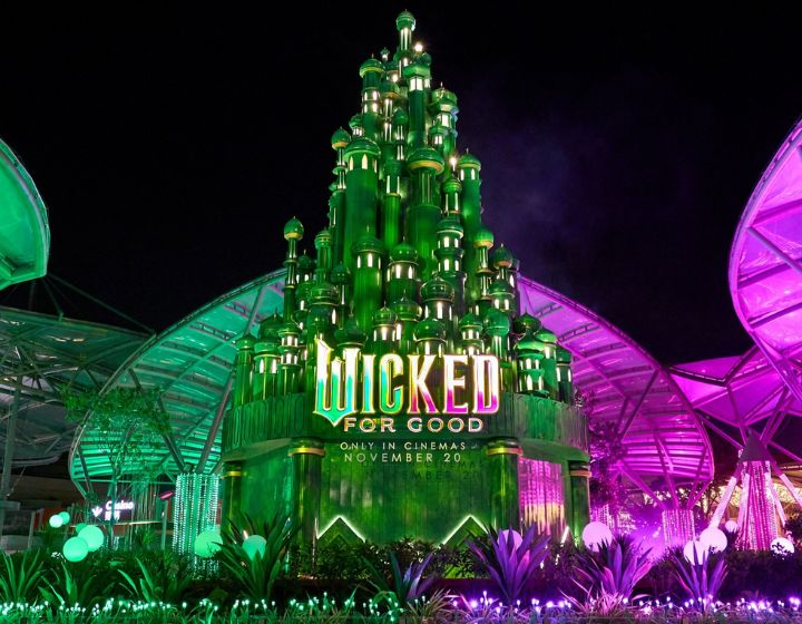 wicked at resorts world sentosa - free christmas events in singapore