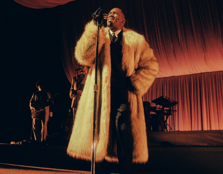 concerts - giveon - stage performance - singer