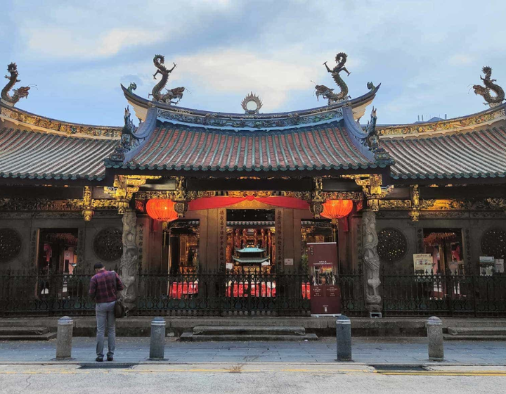 temple in singapore - buddhist temple - thian hock keng
