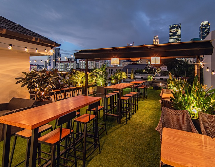 rooftop bar singapore - barouv rooftop bar